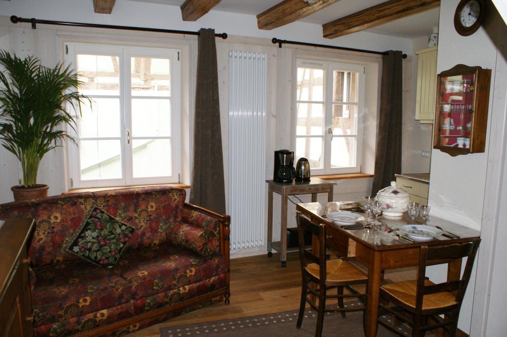 Gites Les Bains Riquewihr Ruang foto